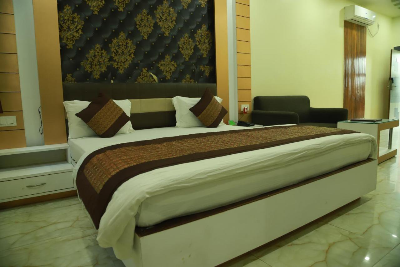 Hotel Sukhdeo Palace Gaya Exterior foto